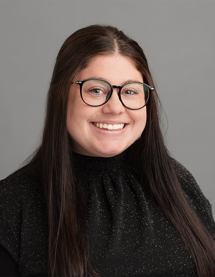 Headshot of Hayley Bayne